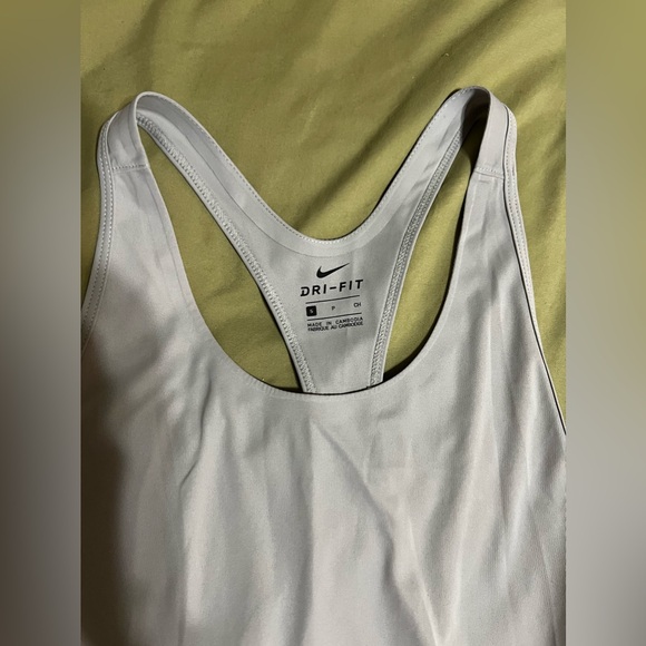 Nike Small Dri-FIT Tank (Lilac) - Picture 3 of 5